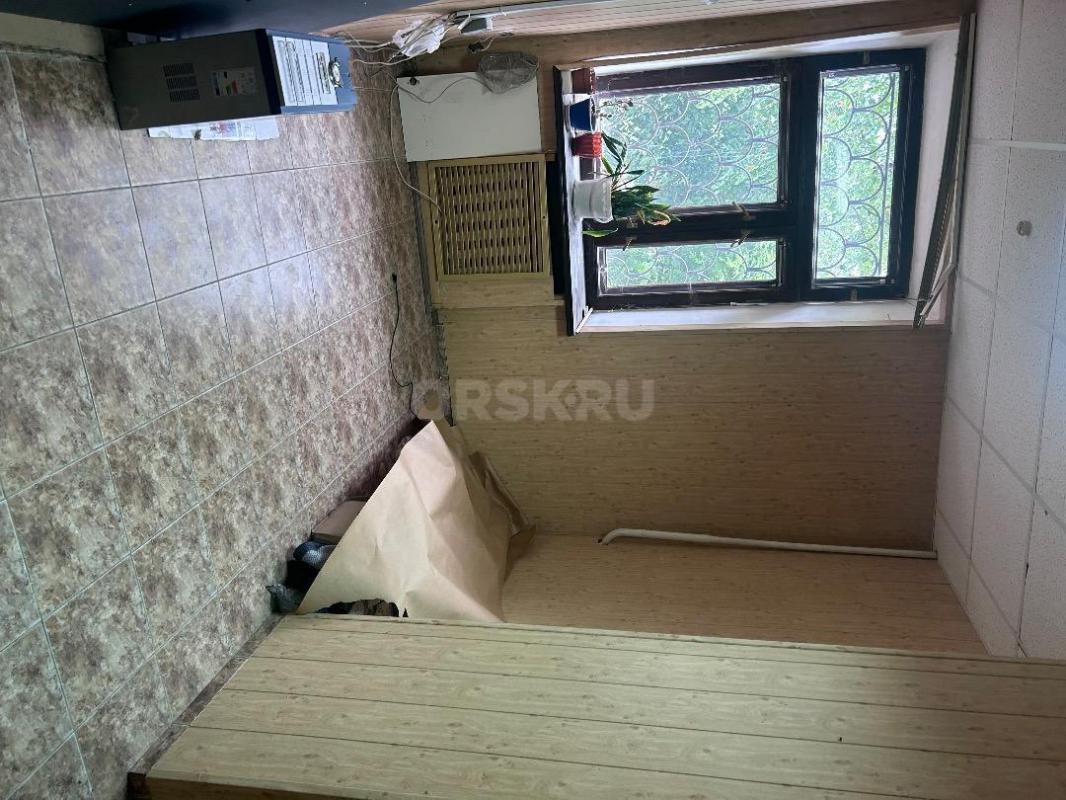Продам помещение
Город Новотроицк,западный район,ул Мира 16 по центральной улице 
Общая площадь 65 - Новотроицк
