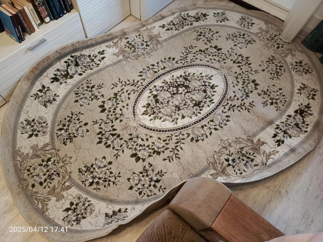Продам ковер на пол б/у, размер 2х3, овальный. - Орск