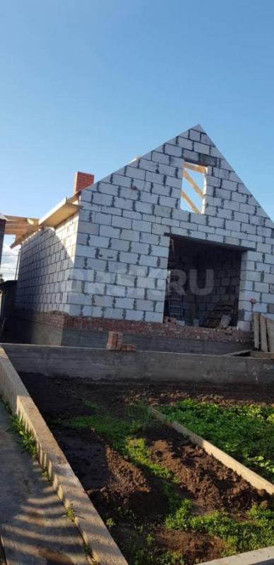 Бригада строит дома из блоков, пеноблоков. - Орск