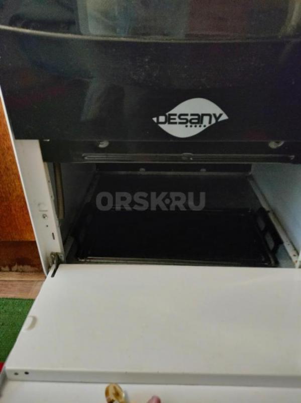 Продам газовую плиту с электрической духовкой. - Орск