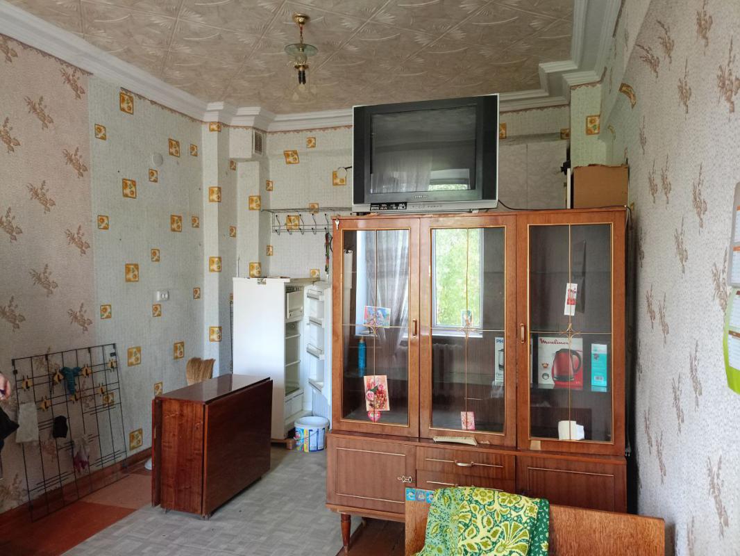 Продается комната в общежитии  Город Новотроицк железнодорожная 6А!
- 23 кв. - Новотроицк