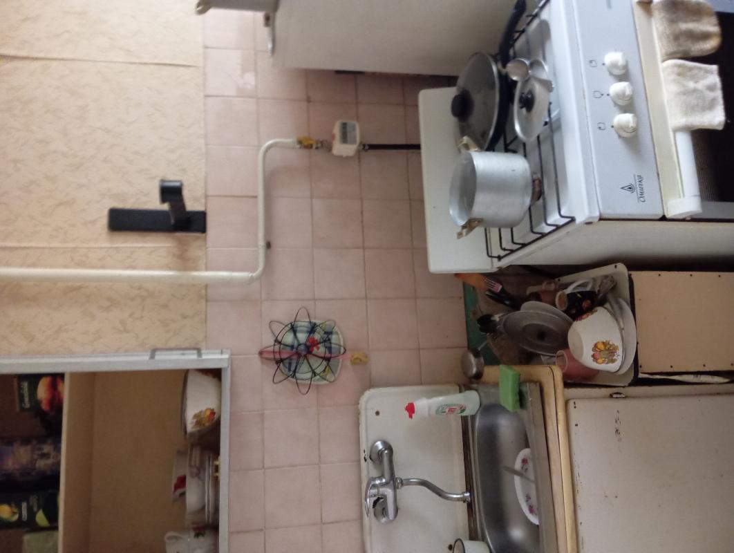 Продается 2м квартира,этаж.2 ,дом кирпичный ,теплый . - Новотроицк