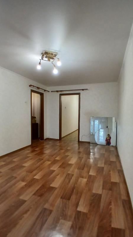Продается 2-х комнатная  квартира в центре города  по адресу г. - Новотроицк