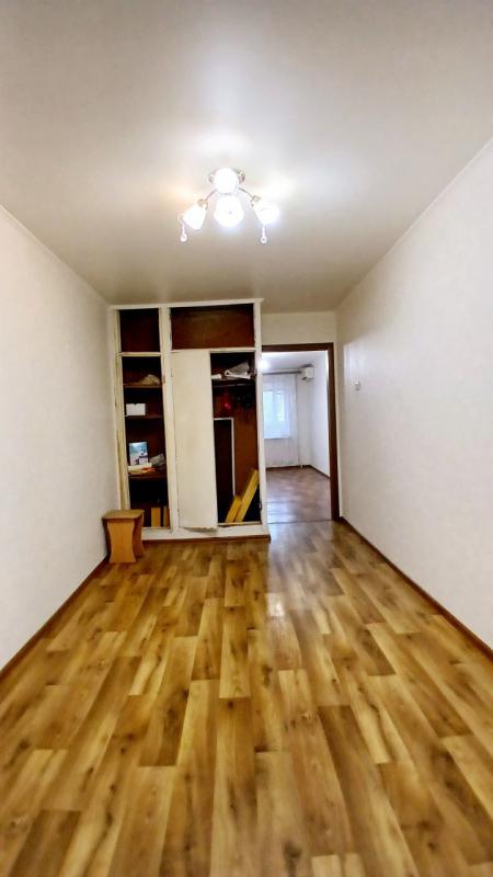 Продается 2-х комнатная  квартира в центре города  по адресу г. - Новотроицк
