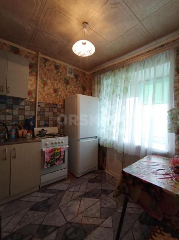 Продается уютная однокомнатная квартира на 3 этаже 5-ти этажного дома по адресу г. - Новотроицк