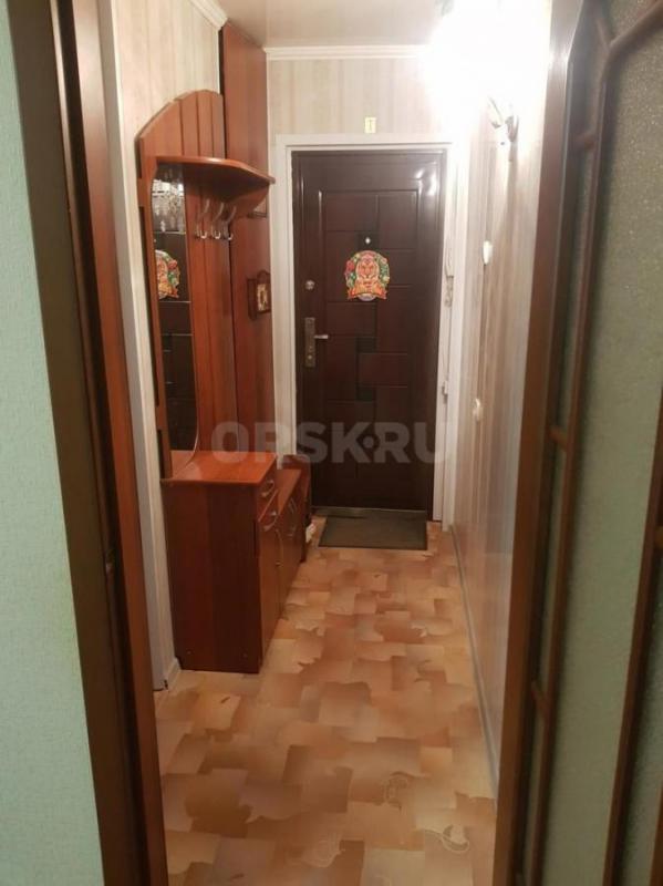 Сдам на длительный срок, двухкомнатную квартиру по адресу Короленко 144 А. - Орск
