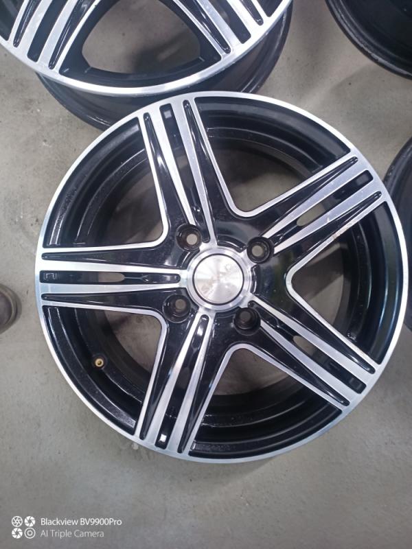 Продаются литые диски на chery very, chery bonus (a13)
6Jx15 4/114.3 ET39 d57.1
Могут подойти и на д - Новотроицк