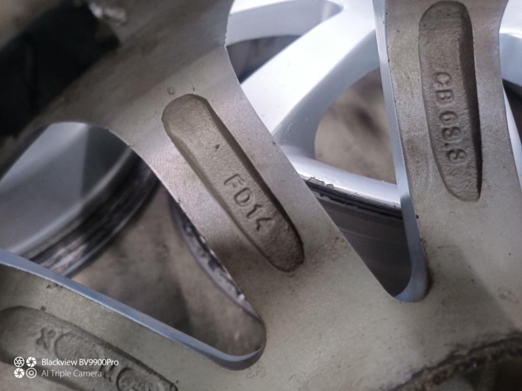 Продаются Лите диски на Ford Focus 2
6x15 5x108 ET 52.5 Dia 63.3
Могут подойти и на другие авто, смо - Новотроицк