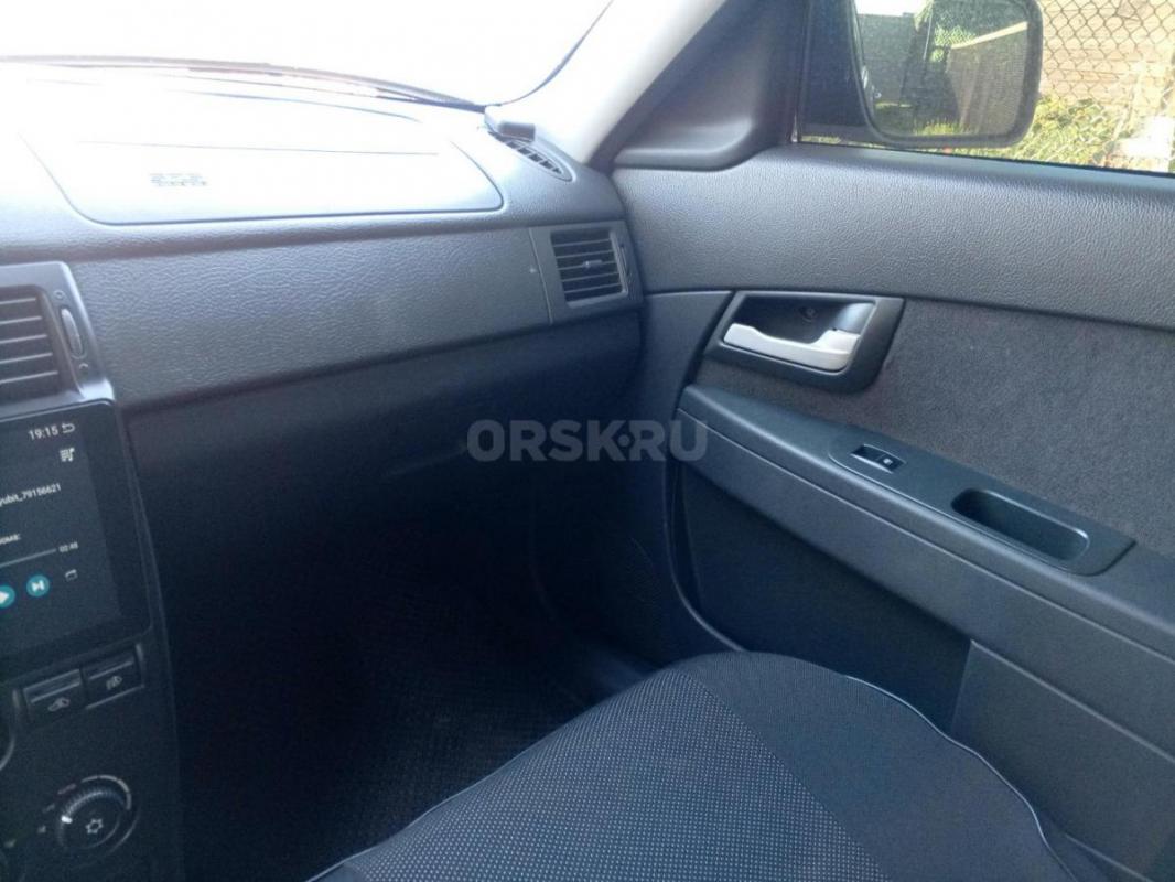 Продам Приору 2011 г люксовая стеклоподъёмник все! электро зеркала !электро руль ! - Орск