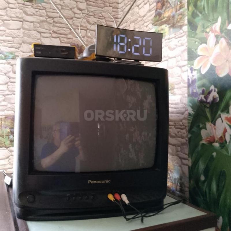 Продам ТВ Panasonic 32 см. - Орск