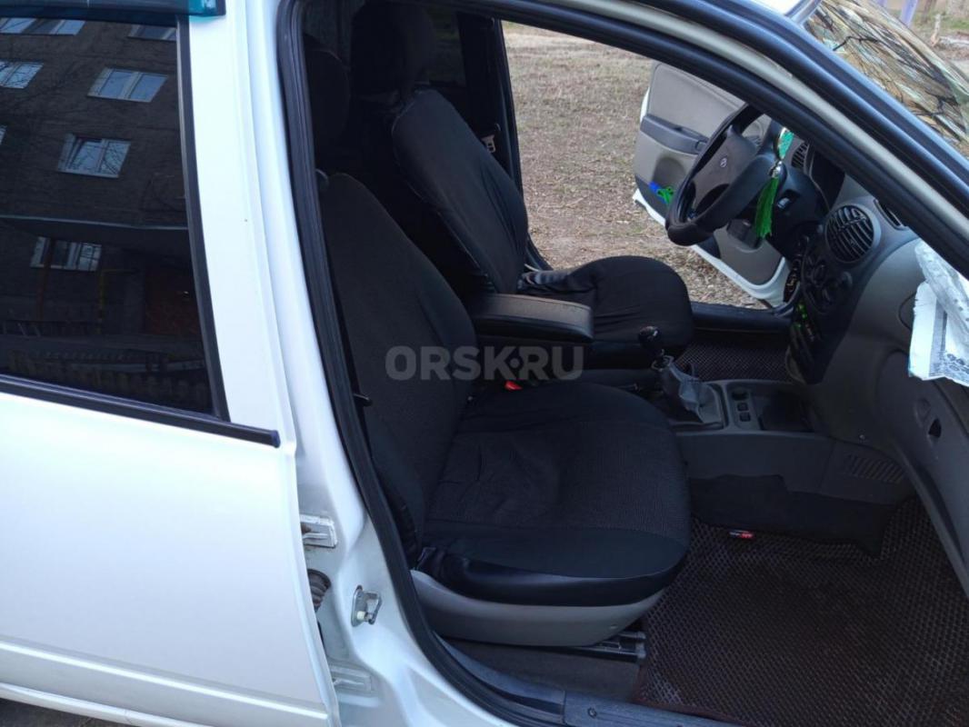 Продается автомобиль состояние удовлетворительное есть небольшие сколы и царапины.сигнализация с авт - Орск