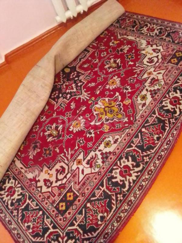 Продам ковер б/у, размер около 2 * 3 м, чуть меньше. - Орск