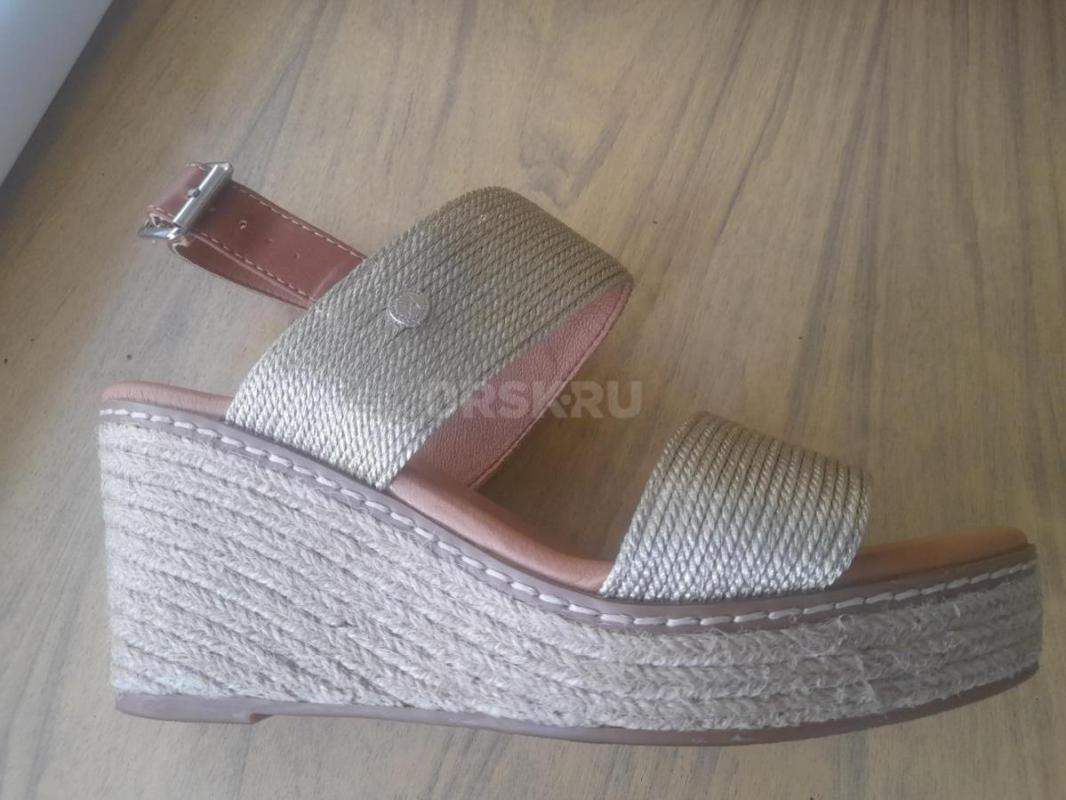 Продам босоножки,  размер 40 - Орск
