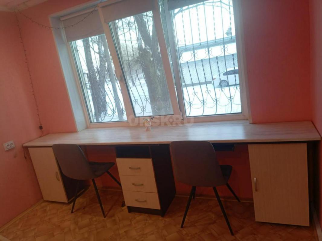 Сдам уютную 3-х комнатную порядочным,платёжеспособным людям 25000+к/у+залог 10000. - Орск