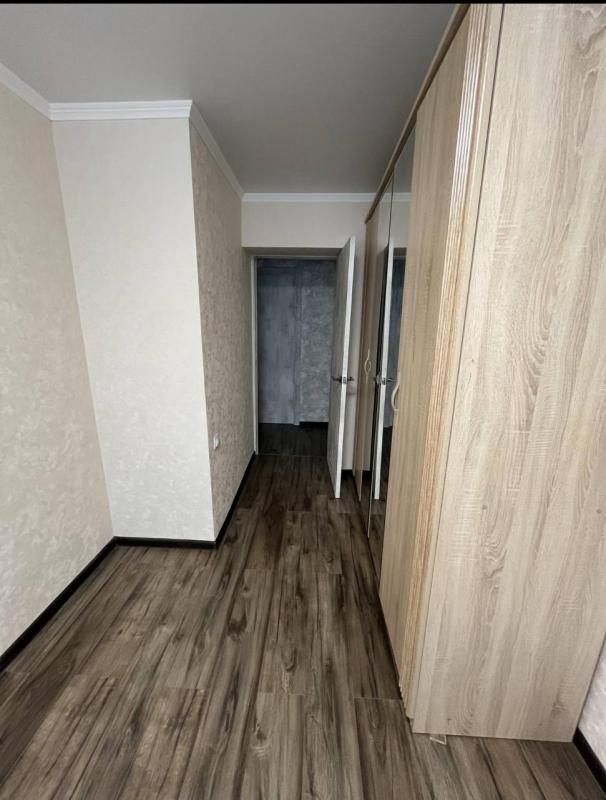 Сдам 3-х комнатную квартиру БЕЗ МЕБЕЛИ И БЕЗ ТЕХНИКИ, остается только кухонная гарнитура! 20000 плюс - Новотроицк