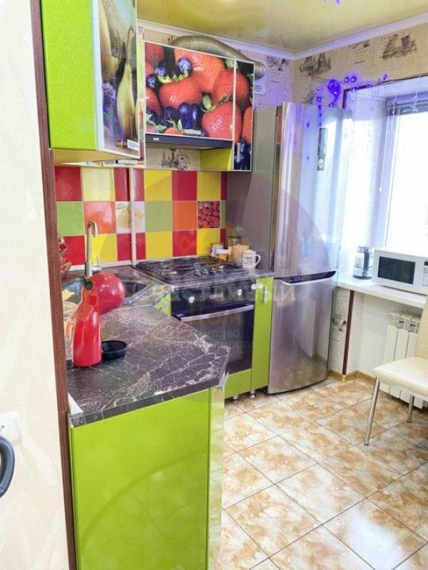 Продам шикарную 2-х комнатную квартиру в самом центре города, расположенную на 4-м этаже 5-ти этажно - Орск