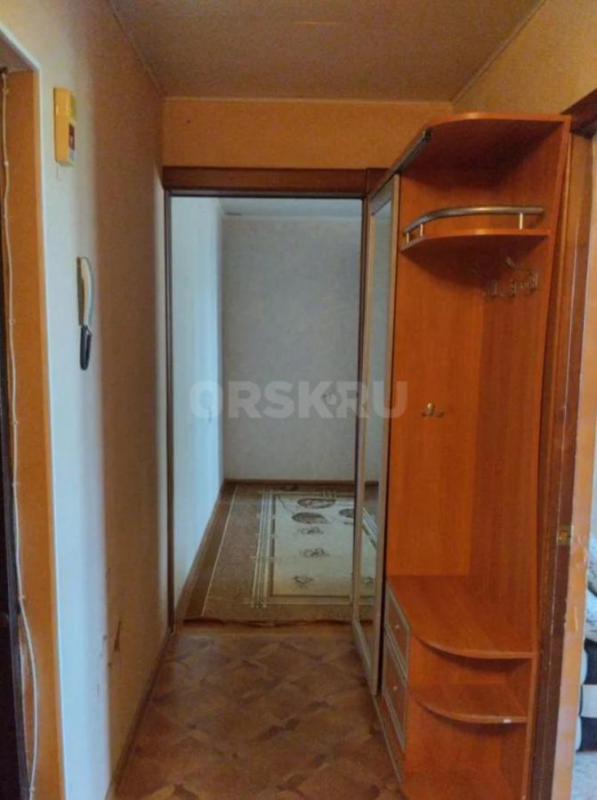 Сдается уютная двухкомнатная квартира, расположенная по адресу Пр. - Орск