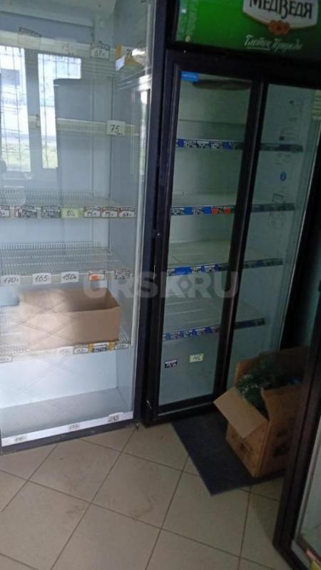 Сдам нежилое помещение любого назначения 60.7 (три большие комнаты можно использовать как одно больш - Орск