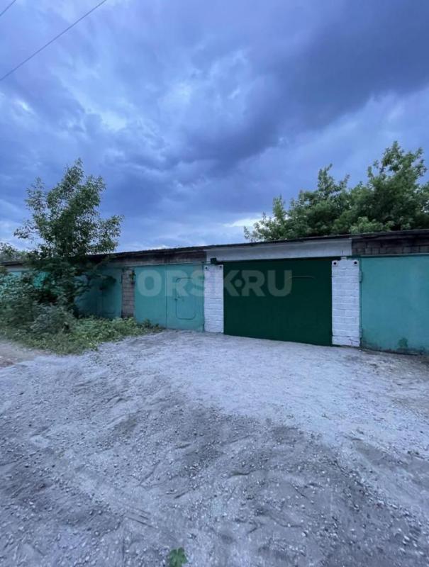 Сдам в аренду сухой, чистый гараж в Новотроицке по ул. - Новотроицк
