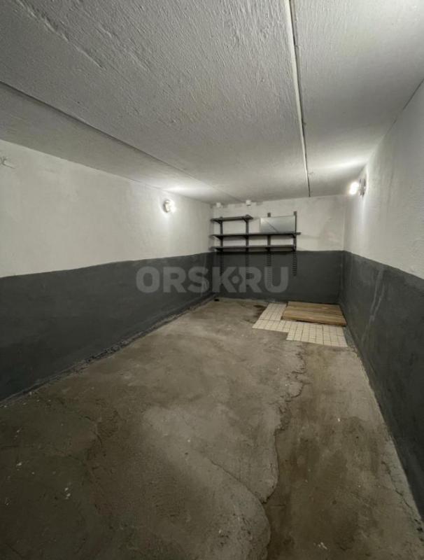 Сдам в аренду сухой, чистый гараж в Новотроицке по ул. - Новотроицк