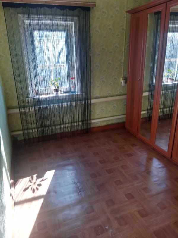 Продам дом на Юрге. рядом магазины, остановка все в шаговой доступности. - Новотроицк