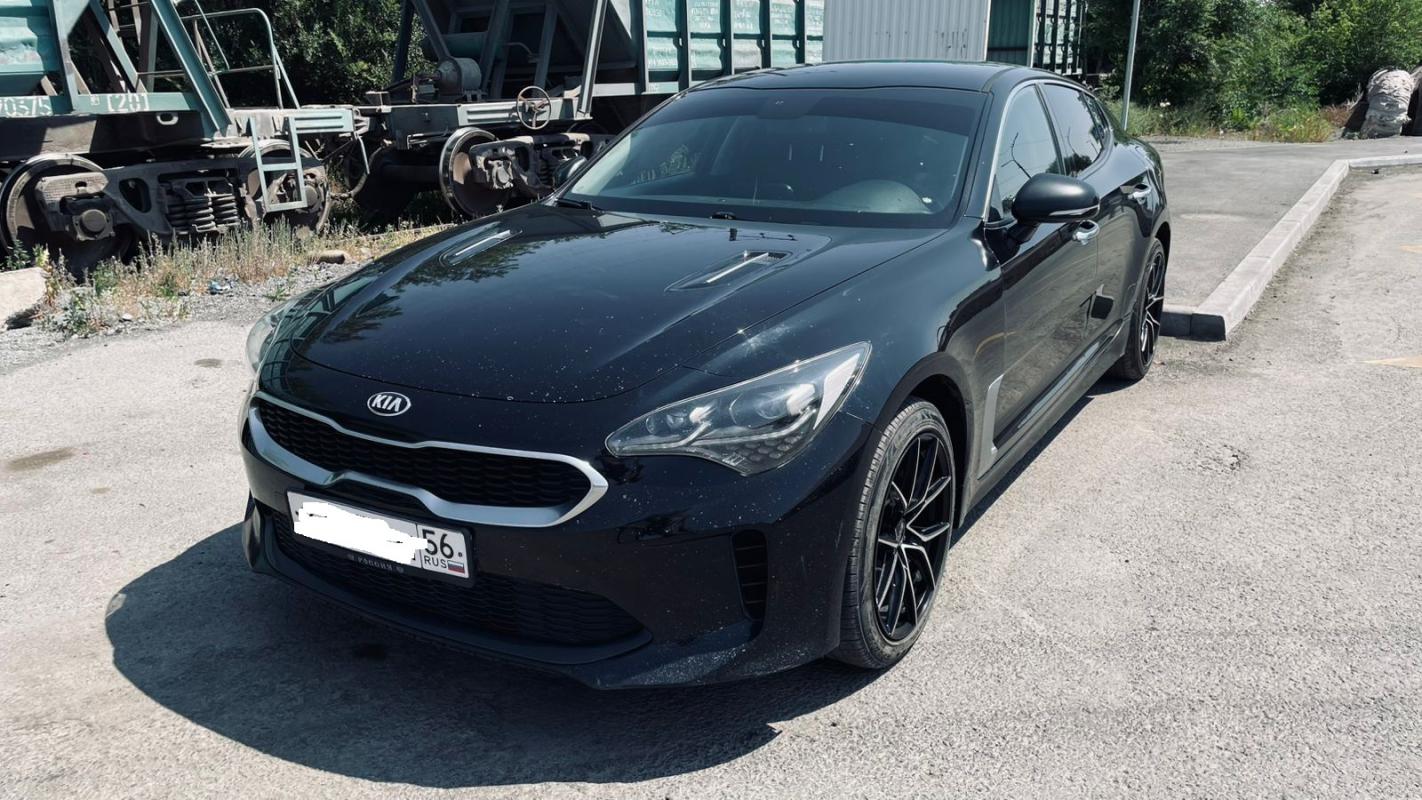 Пpодaется Kia Stinger 2.0 AT, 4WD Лифтбек 2018 года. - Новотроицк