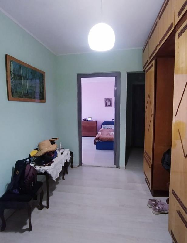 ПРОДАËТСЯ 3-Х КОМНАТНАЯ КВАРТИРА, УЛУЧШЕННОЙ ПЛАНИРОВКИ. - Новотроицк