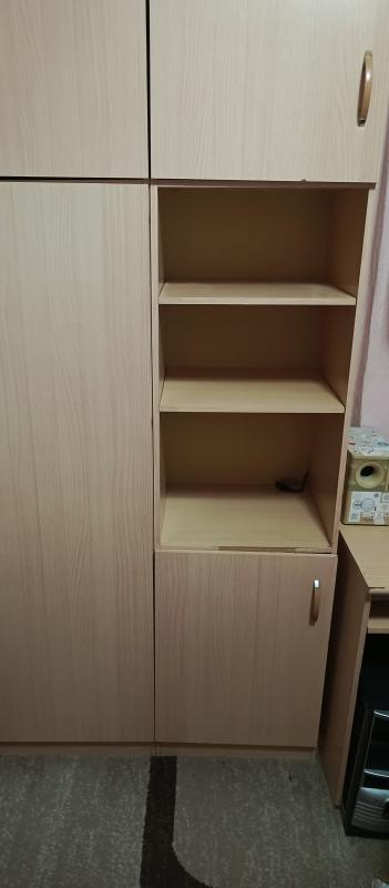 Продам гарнитур в детскую комнату(можно отдельно):шифонер, шкаф с полками, шкаф навесной, стол-тумба - Новотроицк