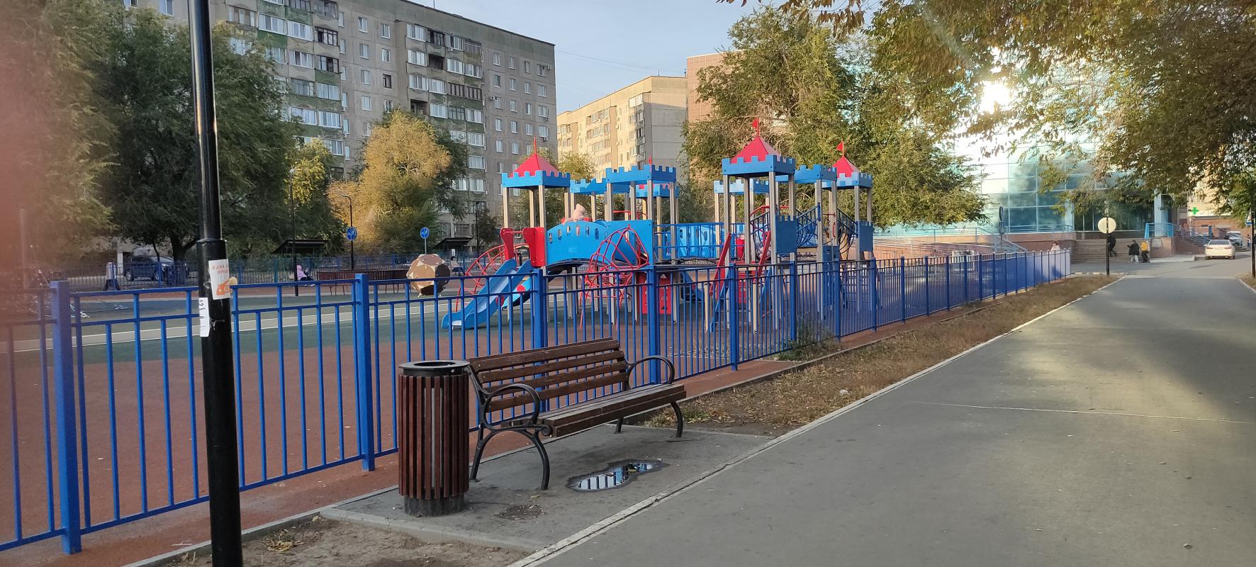 Сдам в аренду на длительный срок 2-к квартиру в центре города (за зданием администрации). - Новотроицк
