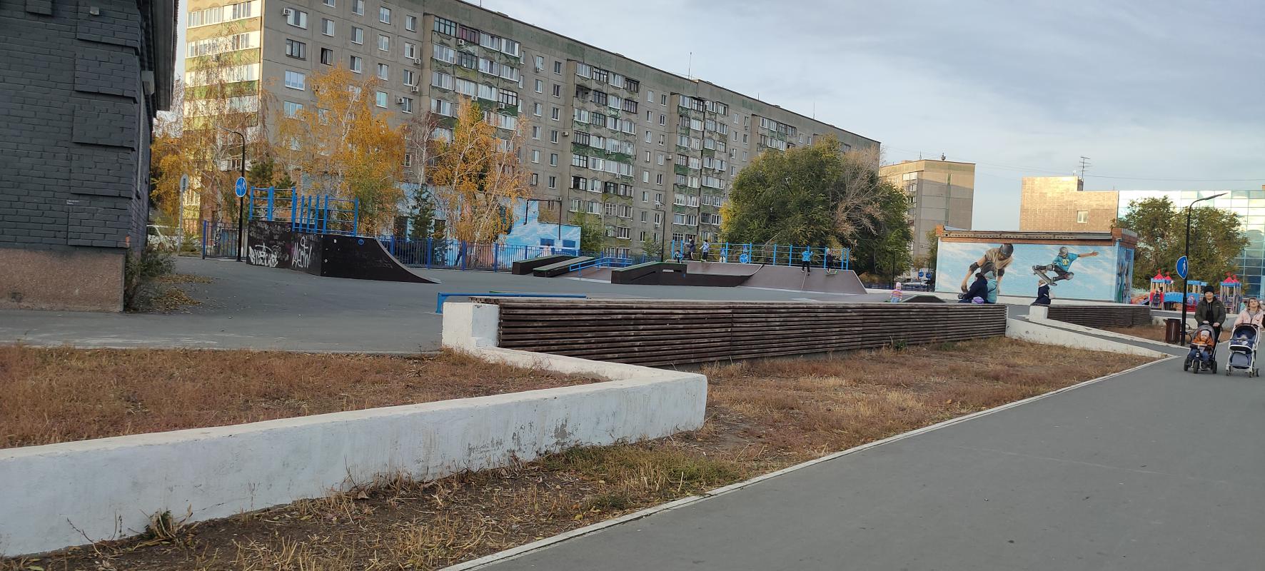 Сдам в аренду на длительный срок 2-к квартиру в центре города (за зданием администрации). - Новотроицк
