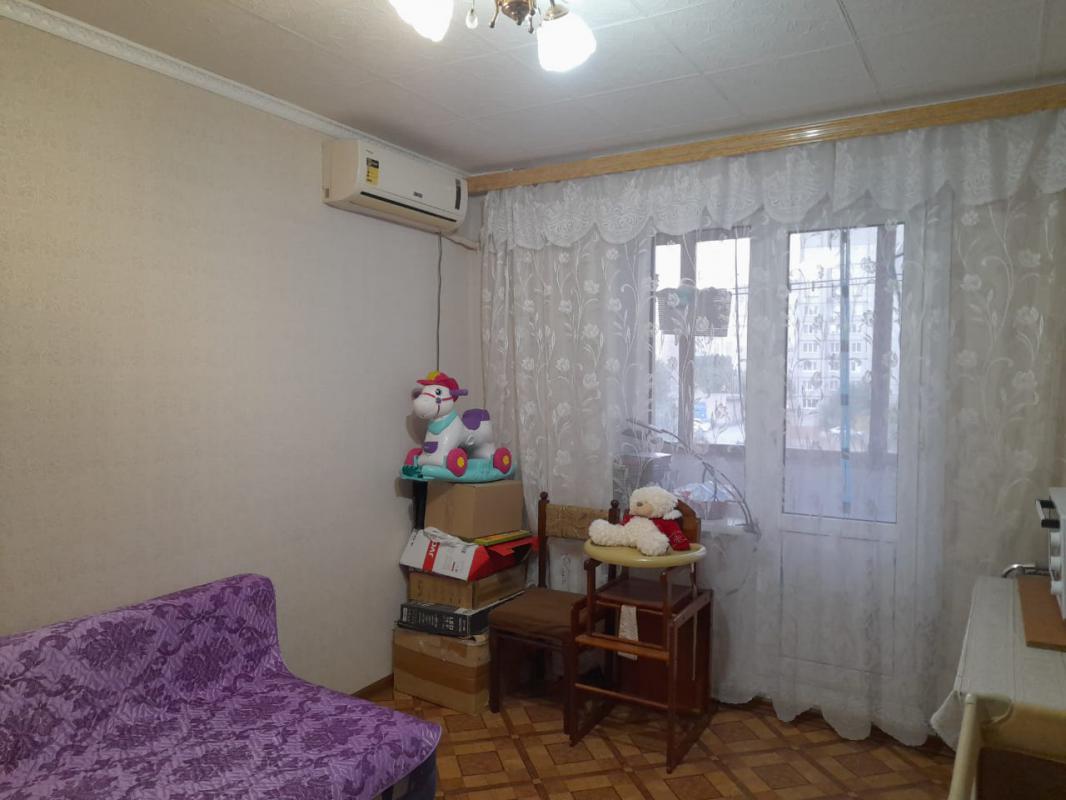 Продается теплая и уютная 3-комнатная квартира улучшенной планировки в хорошем состоянии. - Орск