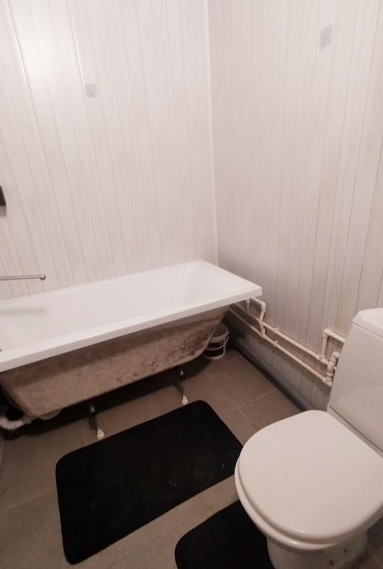 ПРОДАËТСЯ 2-Х КОМНАТНАЯ КВАРТИРА, НА 1 ЭТАЖЕ, 
 5-ТИ ЭТАЖНОГО КИРПИЧНОГО ДОМА, по адресу - г. - Новотроицк