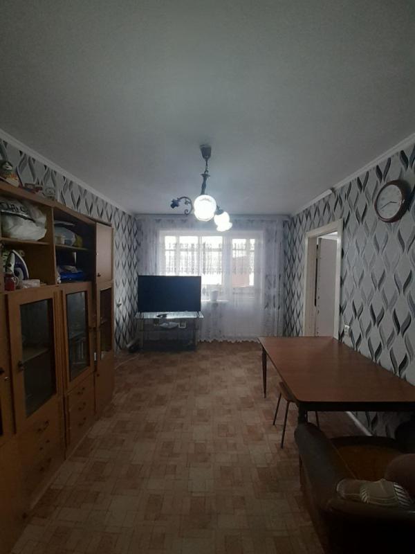 Продается уютная 4-комнатная квартира по адресу : г. - Новотроицк