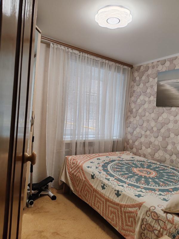 Продам 3- комнатную ( маломерка) на втором этаже. - Новотроицк