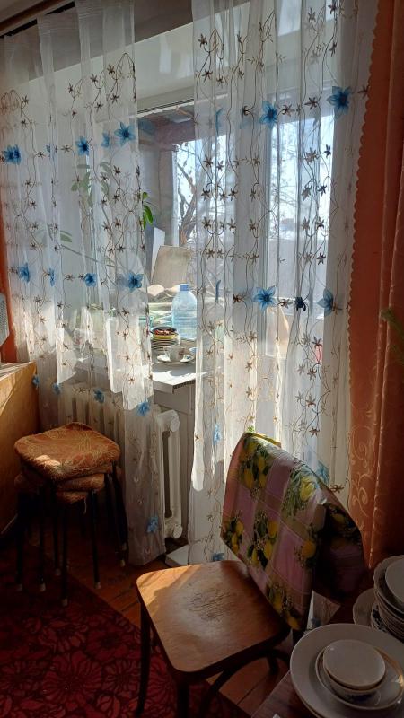 Текст объявления:
Продаётся двухкомнатная квартира в городе Новотроицк, расположенная на 5 этаже пят - Новотроицк