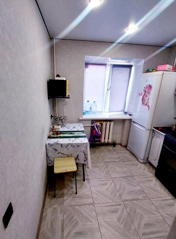ПРОДАËТСЯ СВЕТЛАЯ, УЮТНАЯ 1-КОМНАТНАЯ КВАРТИРА, СО СВЕЖИМ РЕМОНТОМ
По адресу - г. - Новотроицк