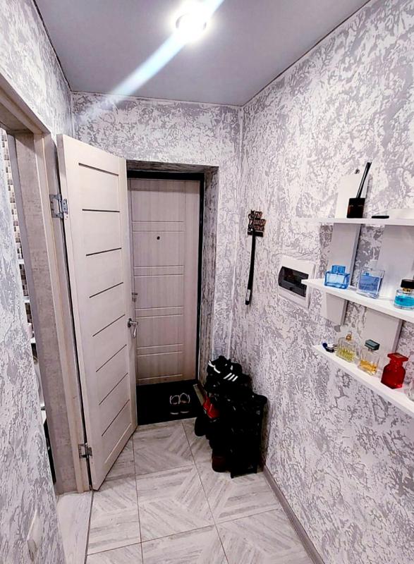ПРОДАËТСЯ СВЕТЛАЯ, УЮТНАЯ 1-КОМНАТНАЯ КВАРТИРА, СО СВЕЖИМ РЕМОНТОМ
По адресу - г. - Новотроицк