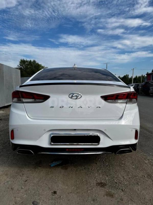 Продам Hyundai Sonata 2017 года 
С салона выехала в 2018 году
С 2018 года и по сей день один владе - Гай