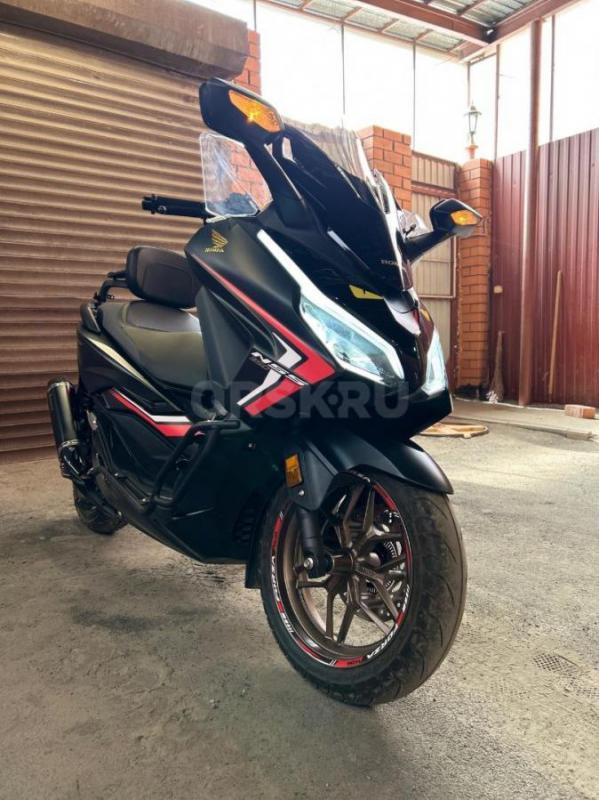 Продаю свой скутер Honda Forza 350. - Орск