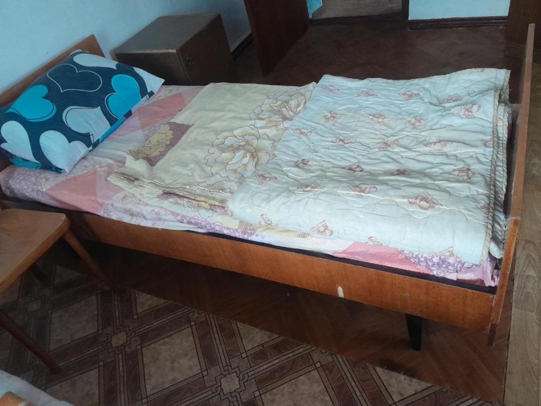 Продам односпальные кровати с матрасами по 2000руб/шт. 30шт. - Орск
