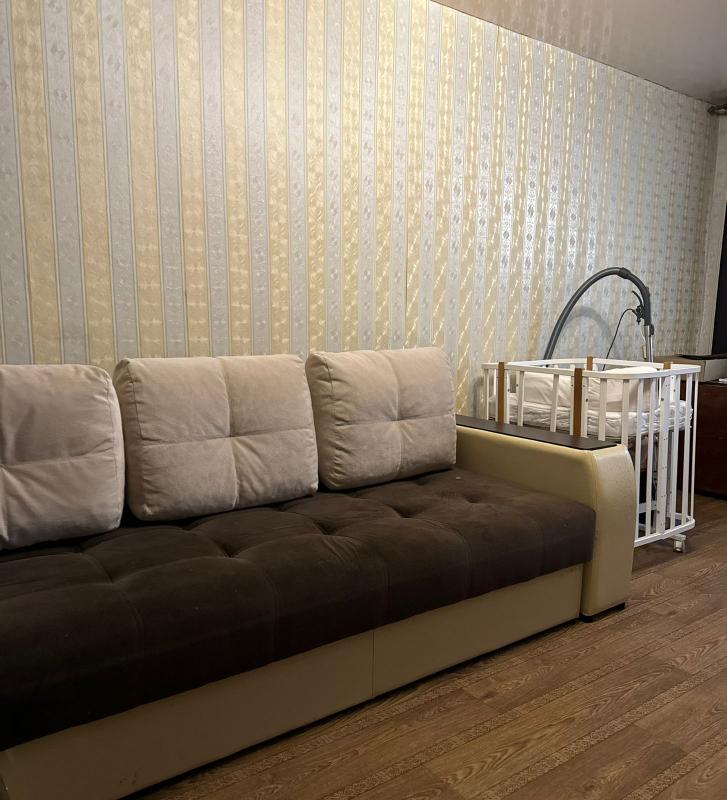 В продаже однокомнатная благоустроенная квартира, расположенная на 2 м этаже 5 этажного дома, площад - Новотроицк