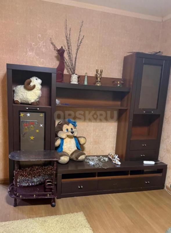Сдам на длительный срок 3 ком квартиру - Орск