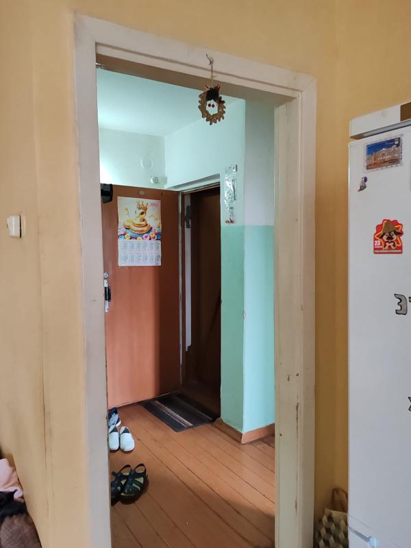 Продам 1- комнатную ( 35 кв) в кирпичном доме, на третьем этаже. - Новотроицк