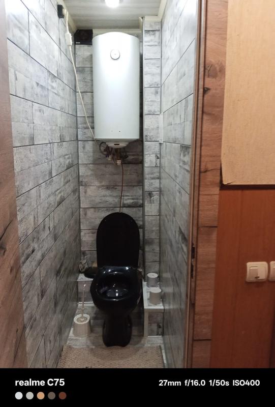 Продам 2 к квартиру, ходы раздельные, большой коридор,кухня 8,5 кв. - Новотроицк