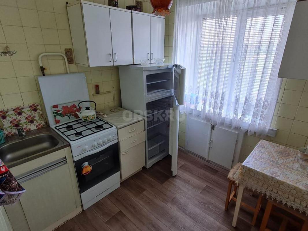 Продам теплую, светлую и уютную квартиру по адресу: ул. - Орск