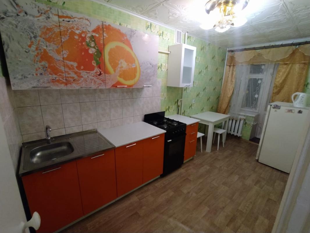 Сдам однокомнатную квартиру на длительный срок,не менее 6 мес,без животных!,не студентам. - Не указан