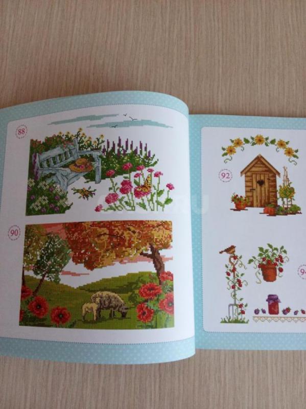 Продам книги Вышивка крестиком &quot;Времена года&quot; Марии Диаз 111 страниц цветные симво - Орск