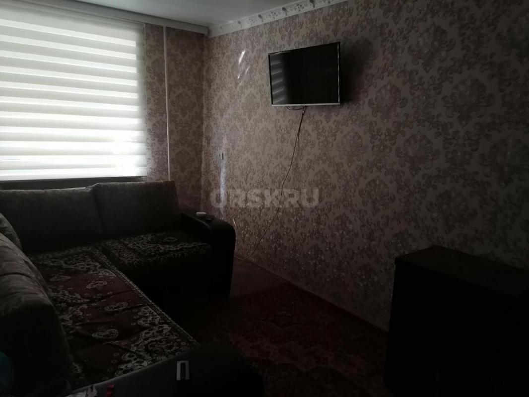 Продам 2х комнатную квартиру ОЗТП, 7мкр, 2/5эт. - Орск