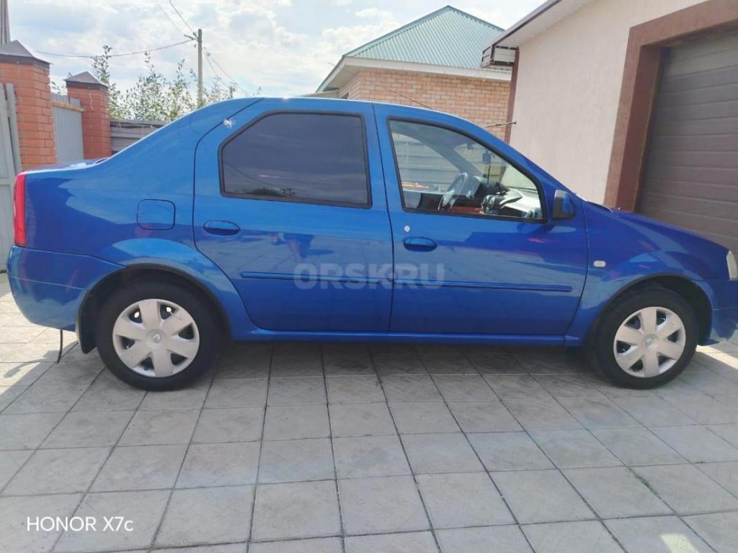 Продам рено логан в отличном состоянии куплен в 2008 году, третий собственник владею 11 лет вложений - Орск