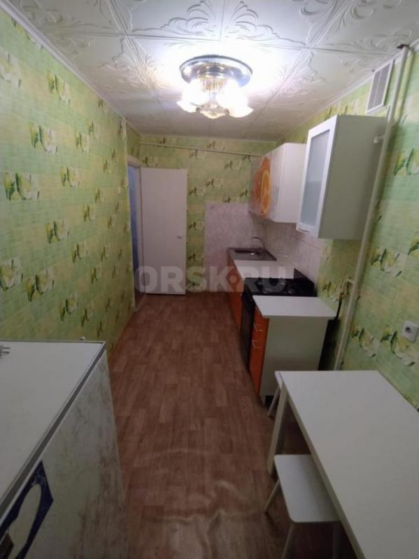 Сдам однокомнатную квартиру на длительный срок,не менее 6 мес,без животных!,не студентам. - Орск